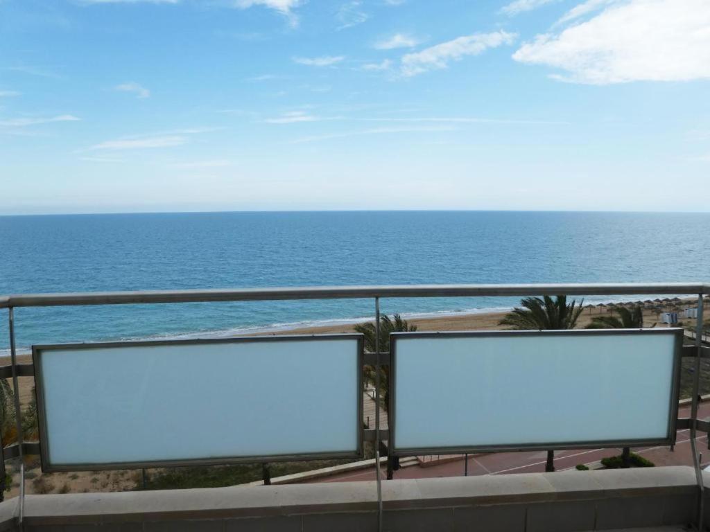 Surfing Peniscola Primera Linea De Playa מראה חיצוני תמונה